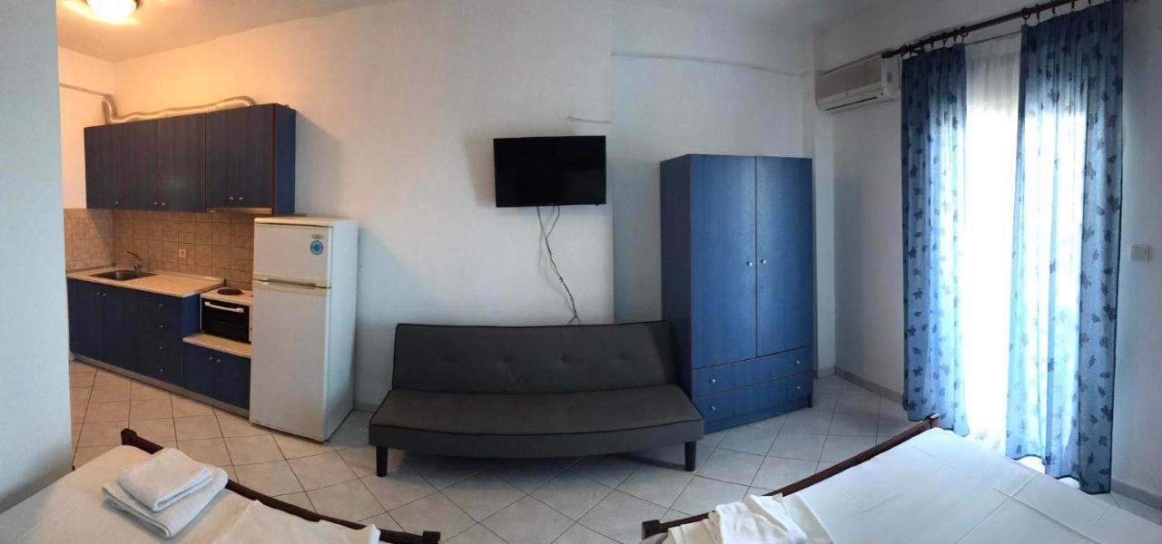 Karaoyli Apartments Studios Kókkinon Nerón エクステリア 写真